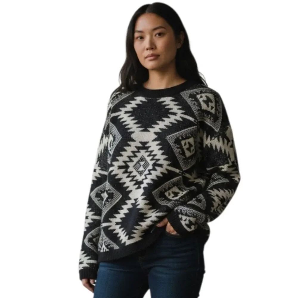 FOREVER 21 BLACK, GRAY, CREAM GEOMETRIC PRINT SWEATER SZ.L EUC